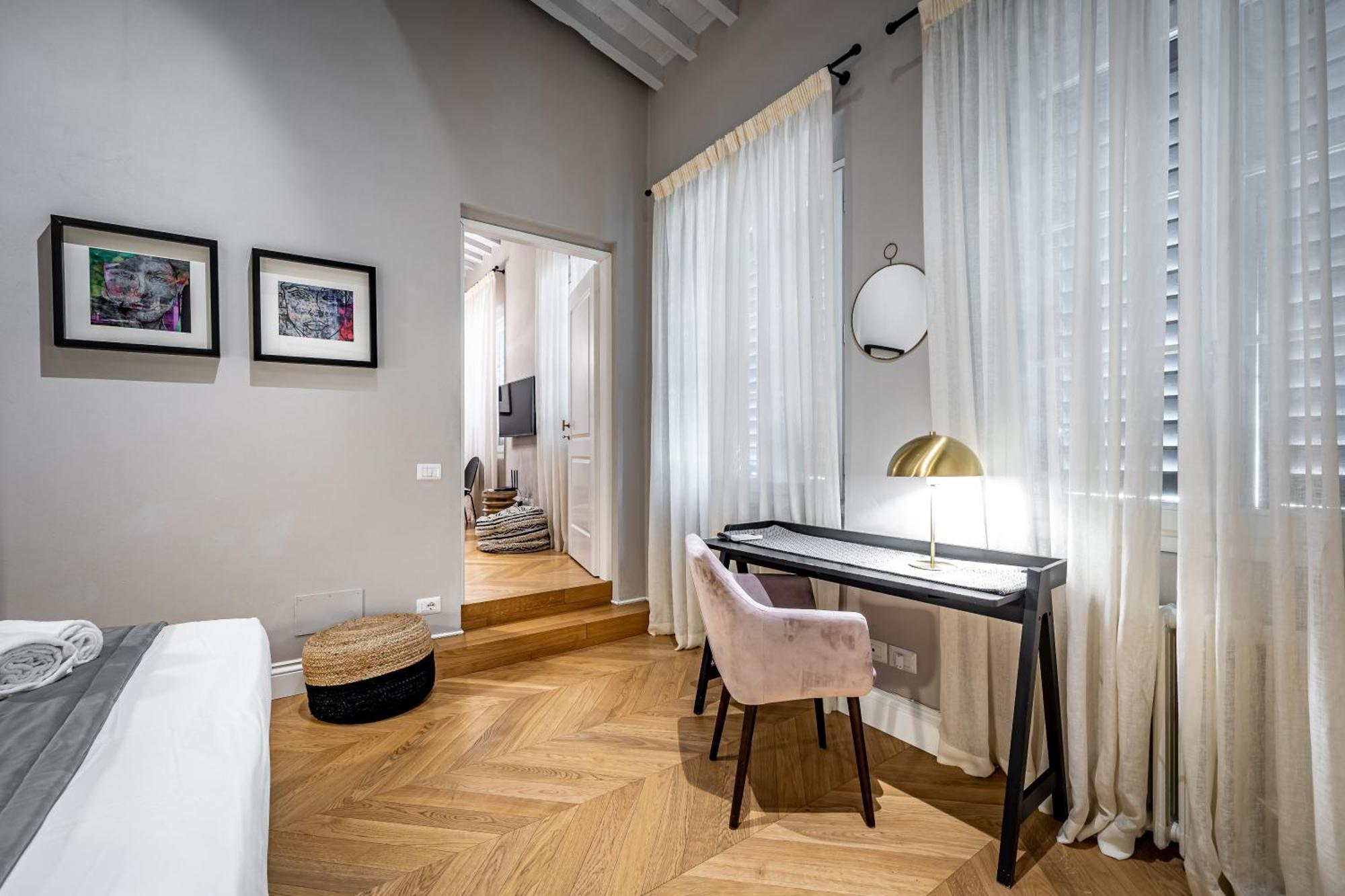 Hs4U Ricasoli Luxury Apartment Near Duomo N.1 フィレンツェ エクステリア 写真